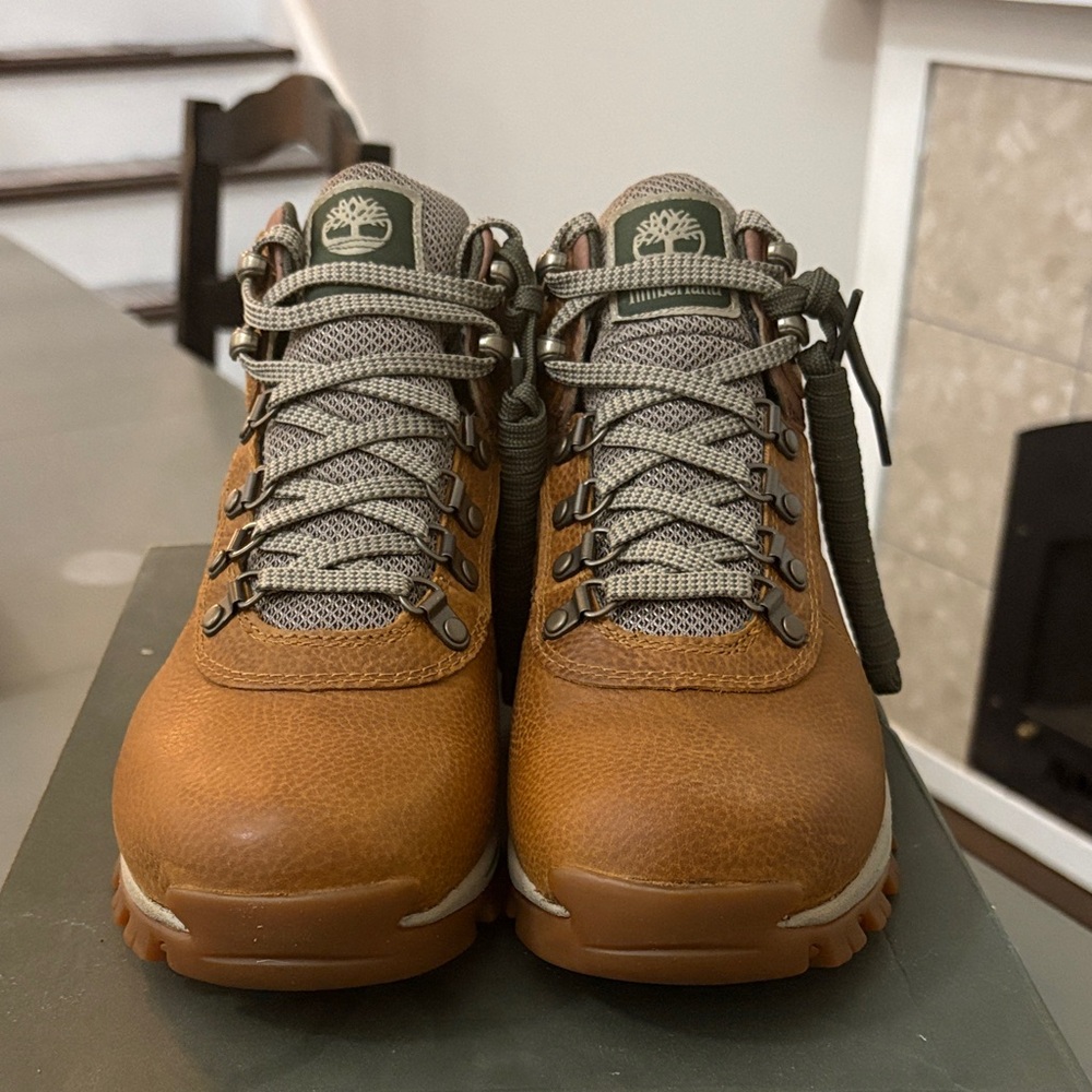 Timberland Mt. Maddsen Waterproof Hiker Boots - Camel Sz 7m/ 8.5w